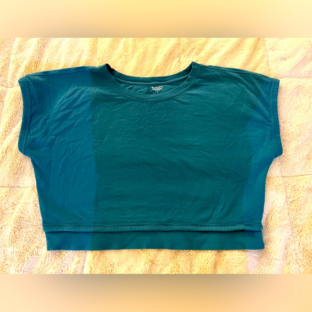 Athleta Short Sleeved Sweatshirt - Size Large